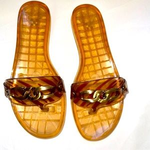 Vince camuto evolet thong slide  .